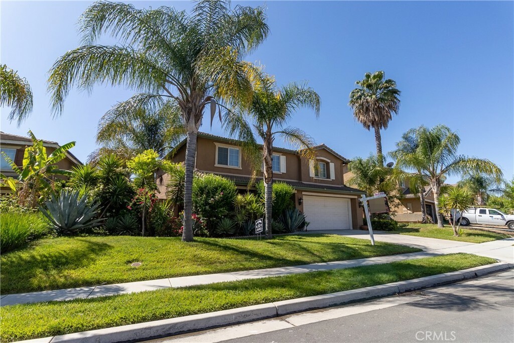 Property Photo: 28688 Lavatera Avenue CA 92563