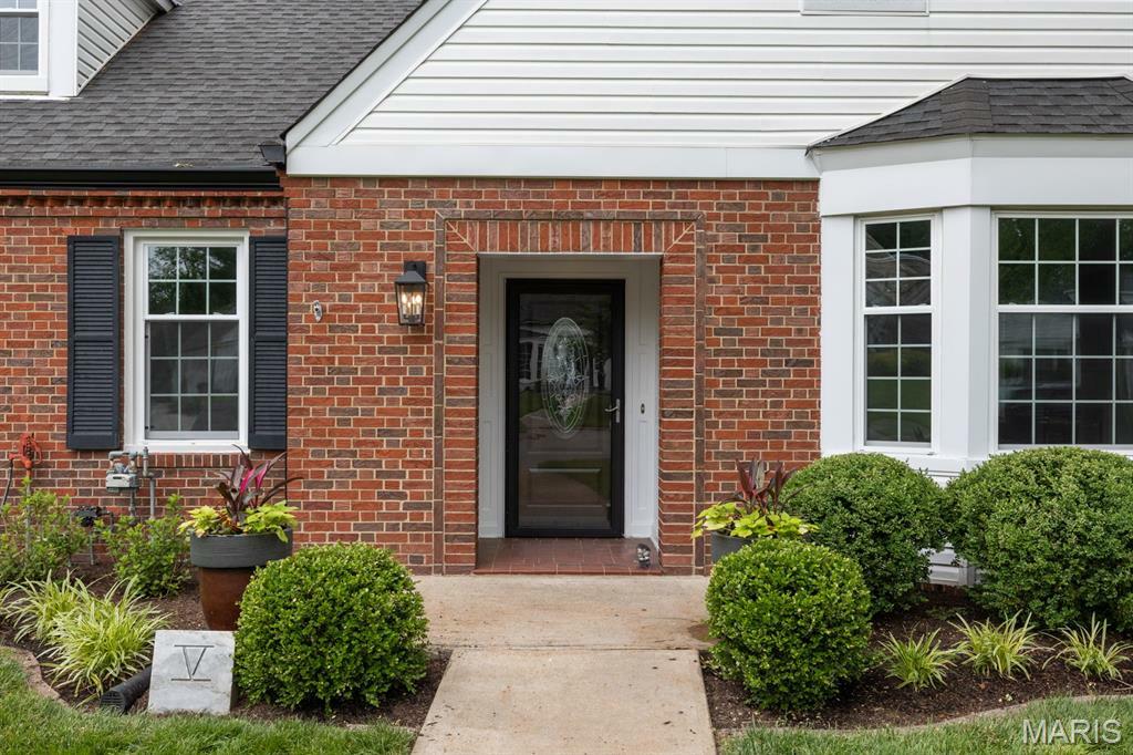 Property Photo: 5 Laymont Court MO 63117