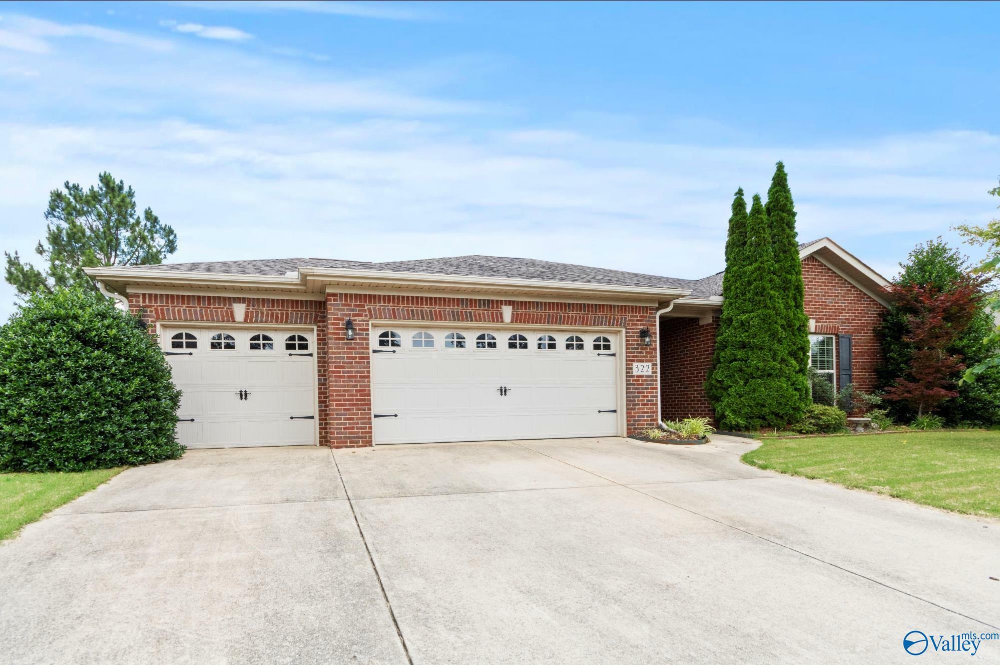 Property Photo: 322 South Back Creek Road AL 35757