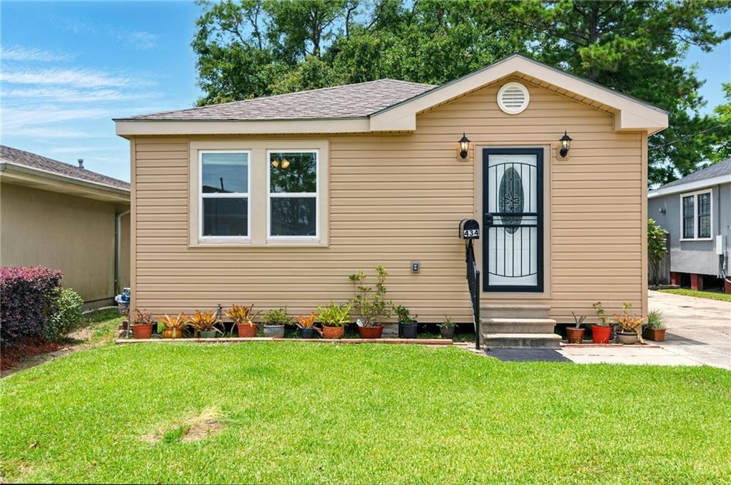 Property Photo:  434 Farrington Drive  LA 70072 