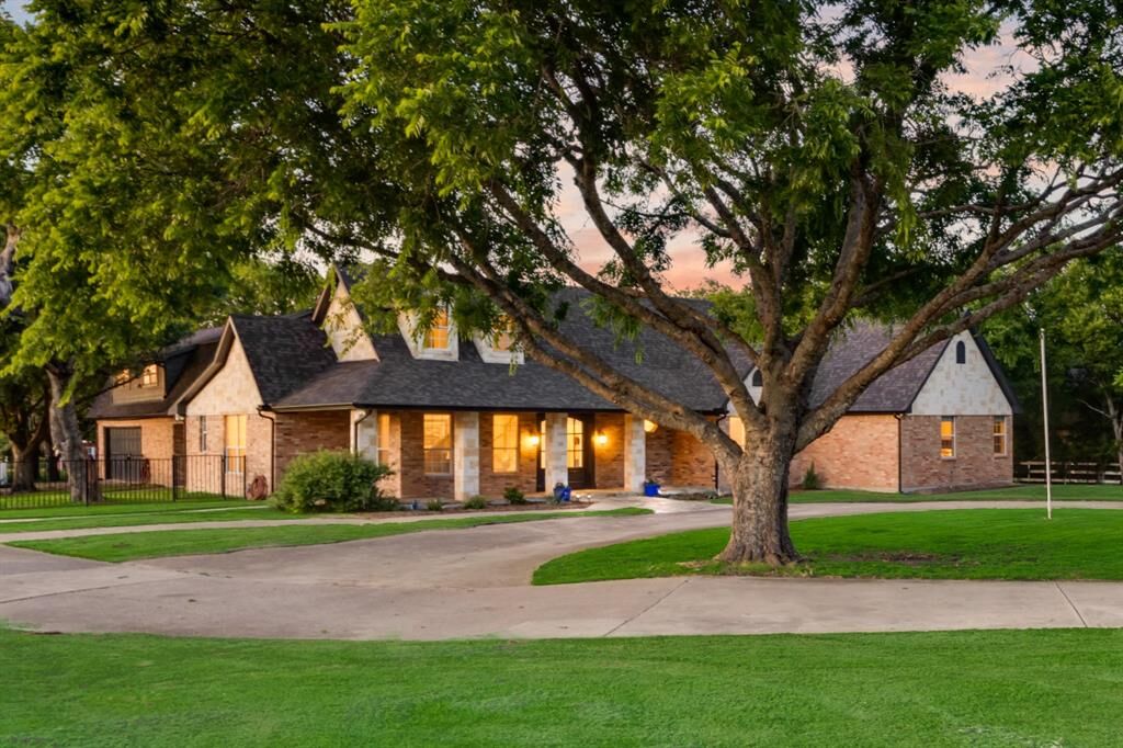 Property Photo: 990 Cornelius Road TX 75087