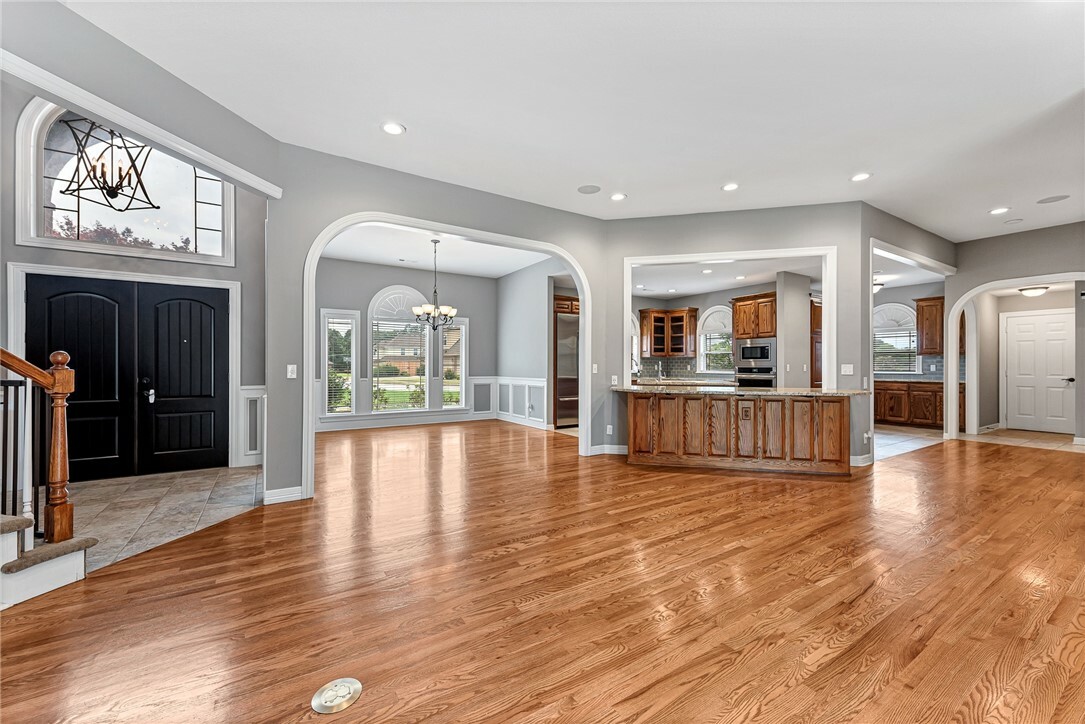 Property Photo: 2707 W Lilac Street AR 72758