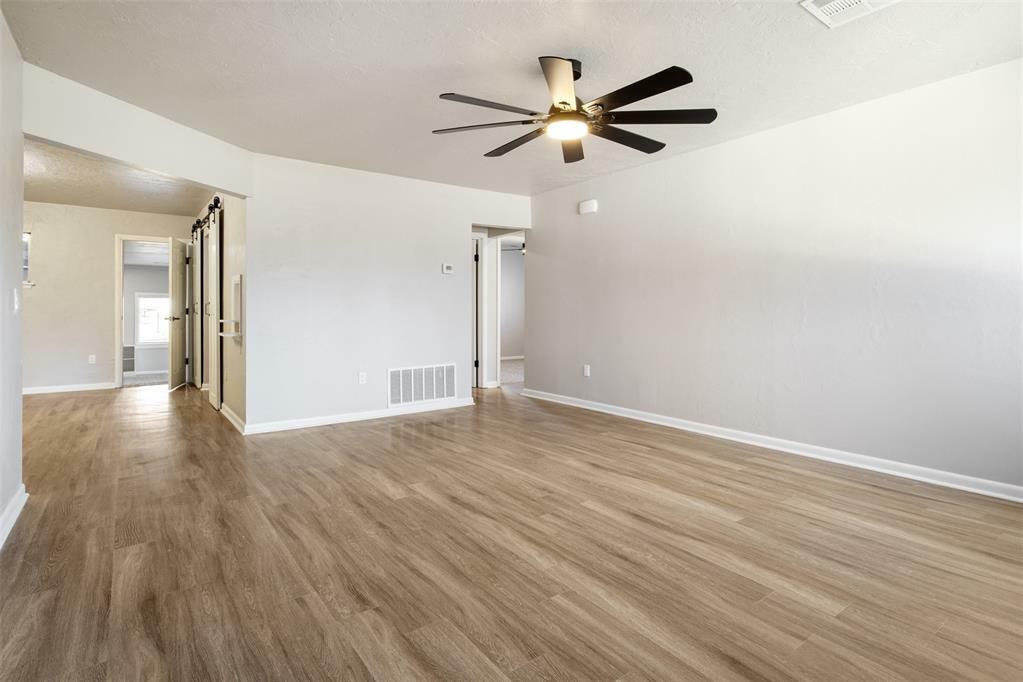 Property Photo: 818 W Minnesota Avenue OK 73018