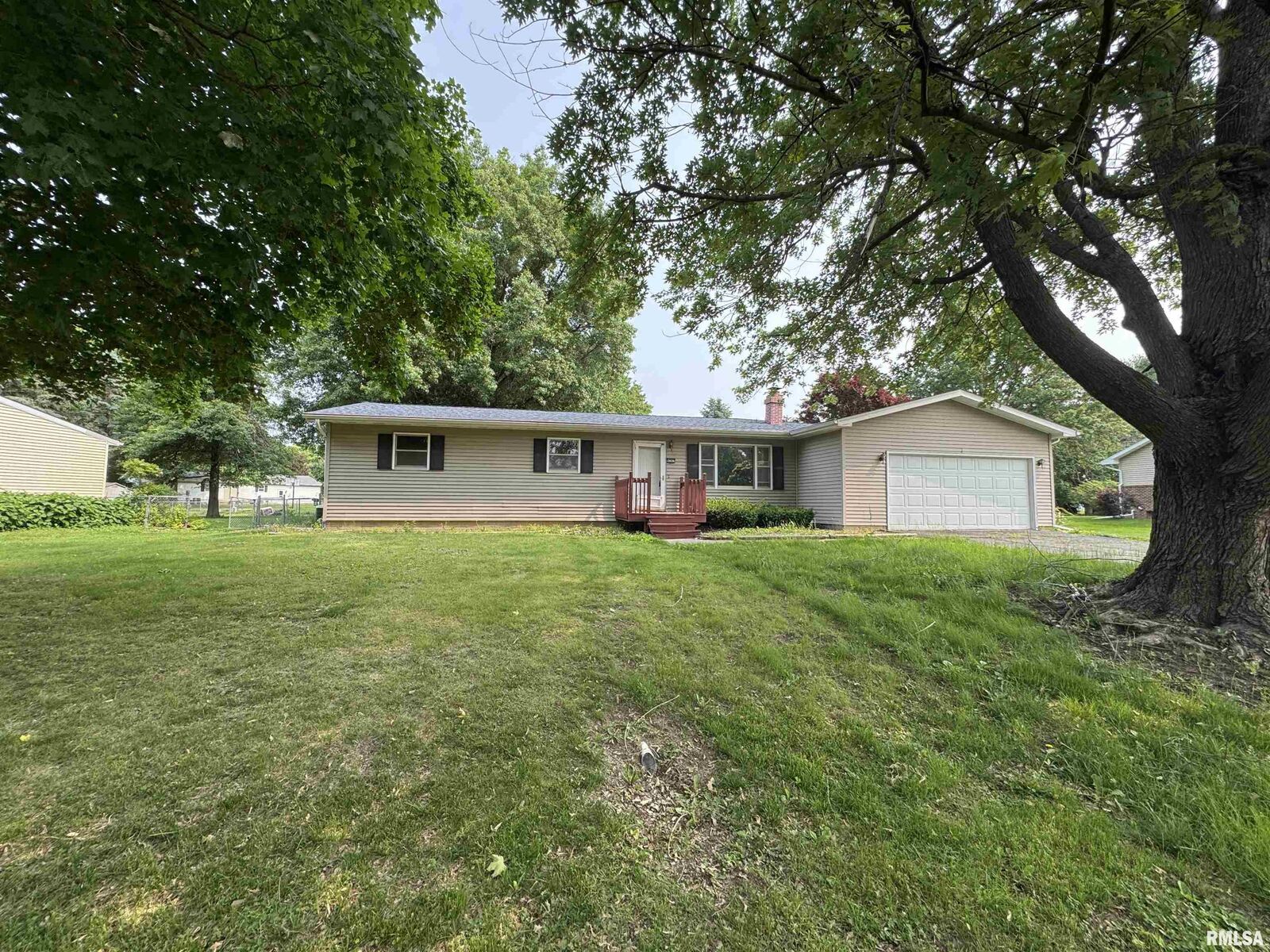 Property Photo:  4267 Evergreen Drive  IL 61401 