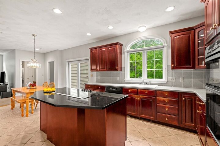 Property Photo:  30 Sherwood Drive  MA 01845 