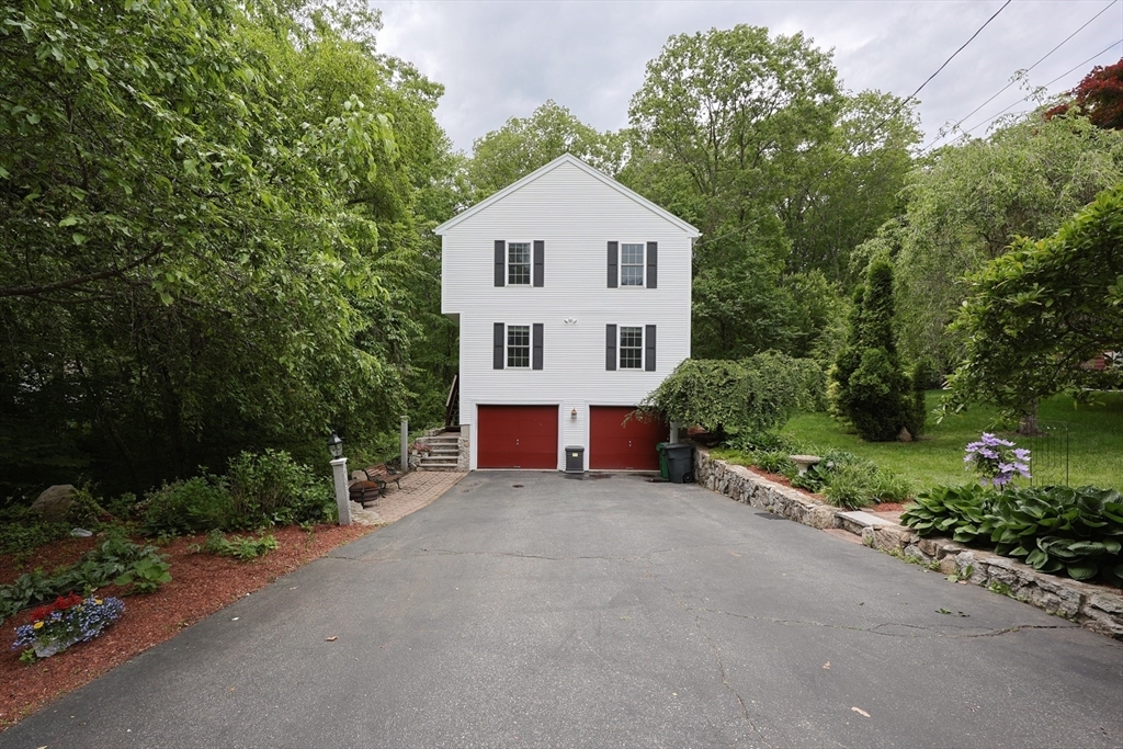 Property Photo: 11 Dianne Ln MA 01721