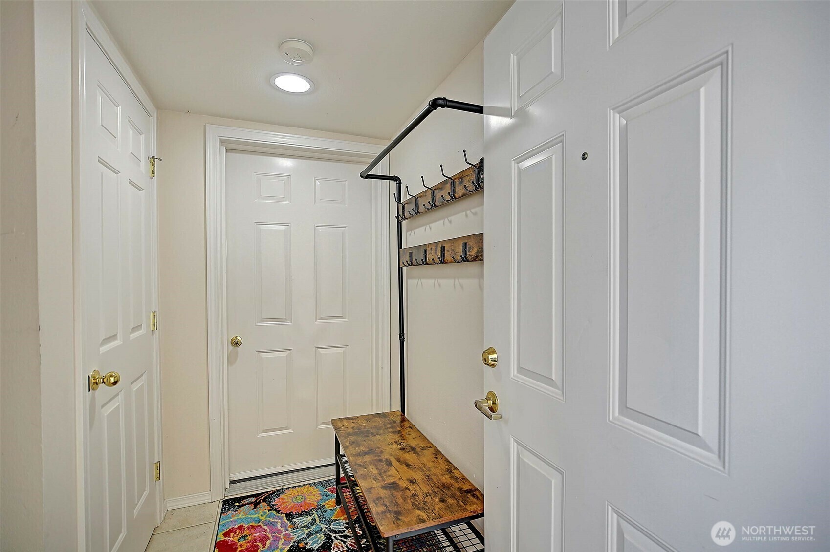 Property Photo: 7318 Centerville Court 304 WA 98292