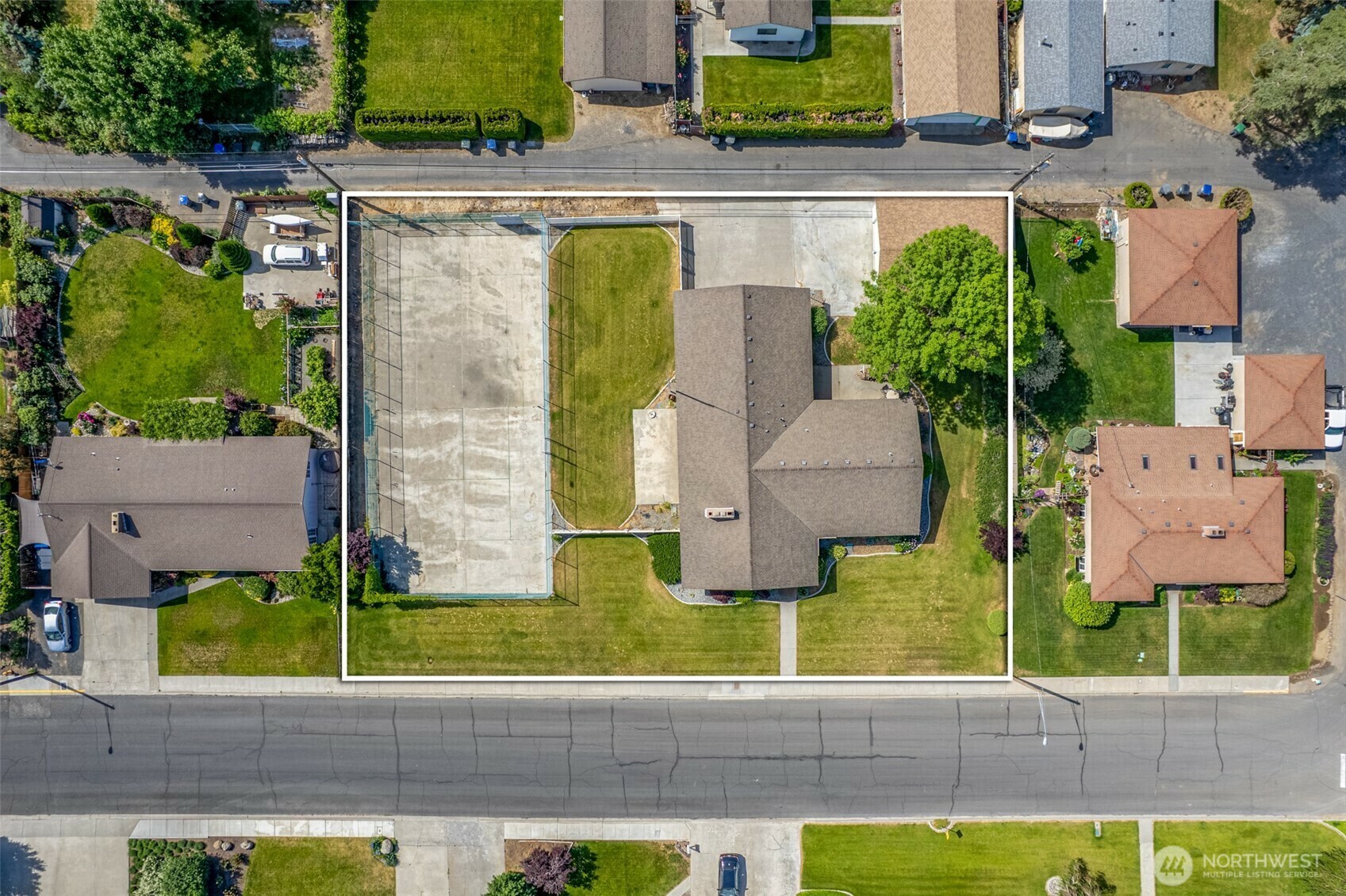 Property Photo: 742 I Street SW WA 98848