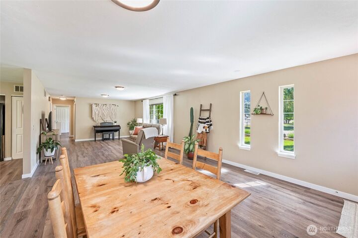 Property Photo: 5110 Regan Road WA 98815