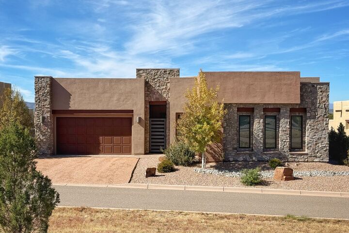 9 Camino Maravilla  Santa Fe NM 87506 photo