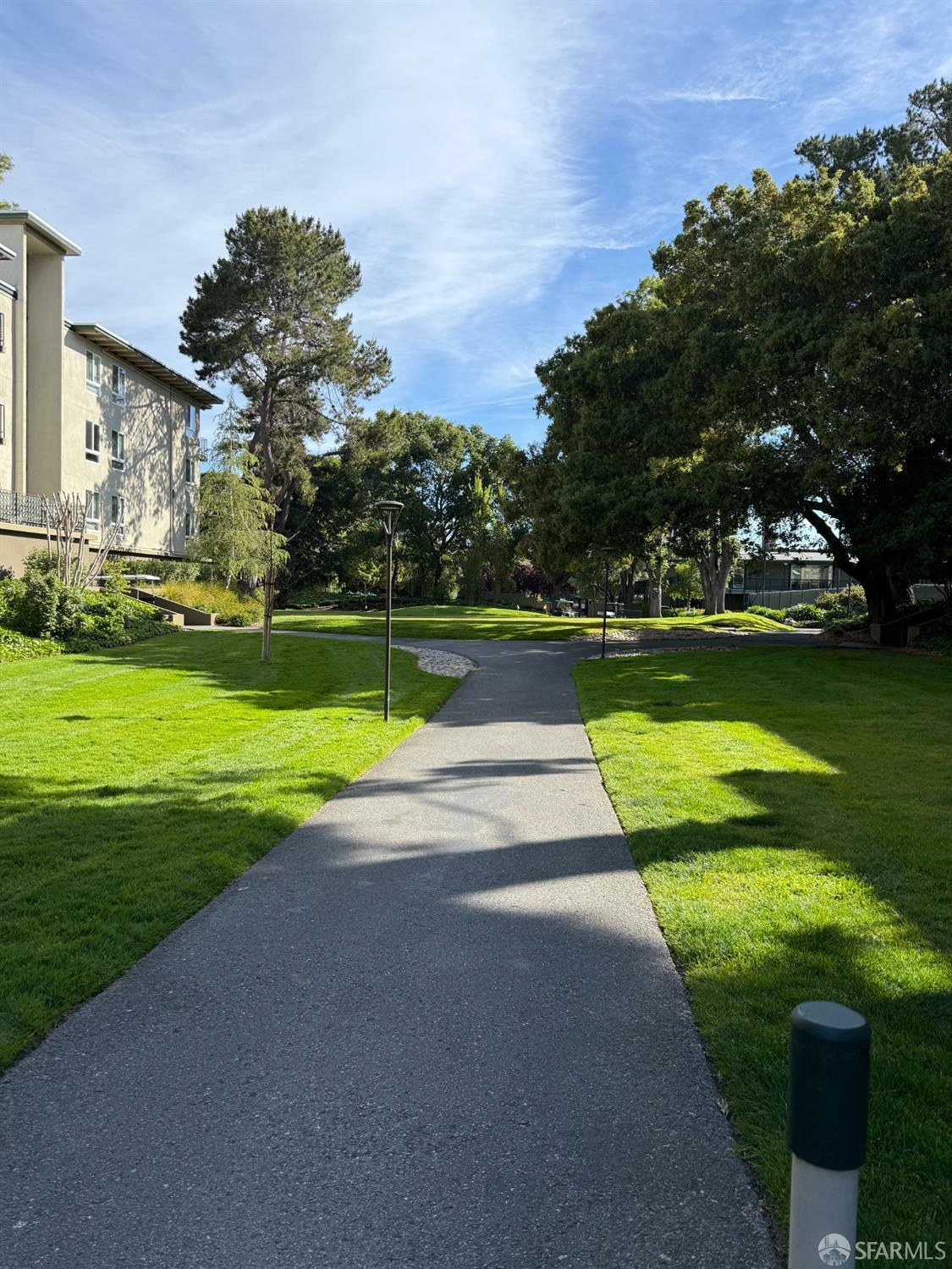Property Photo: 816 N Delaware Street 409 CA 94401