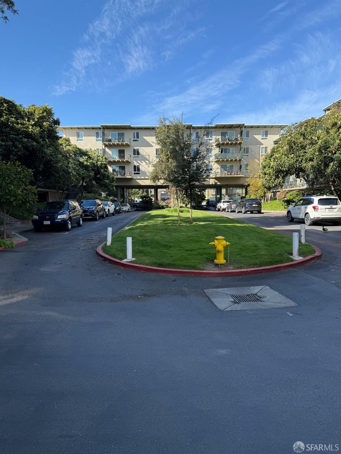 Property Photo:  816 N Delaware Street 409  CA 94401 