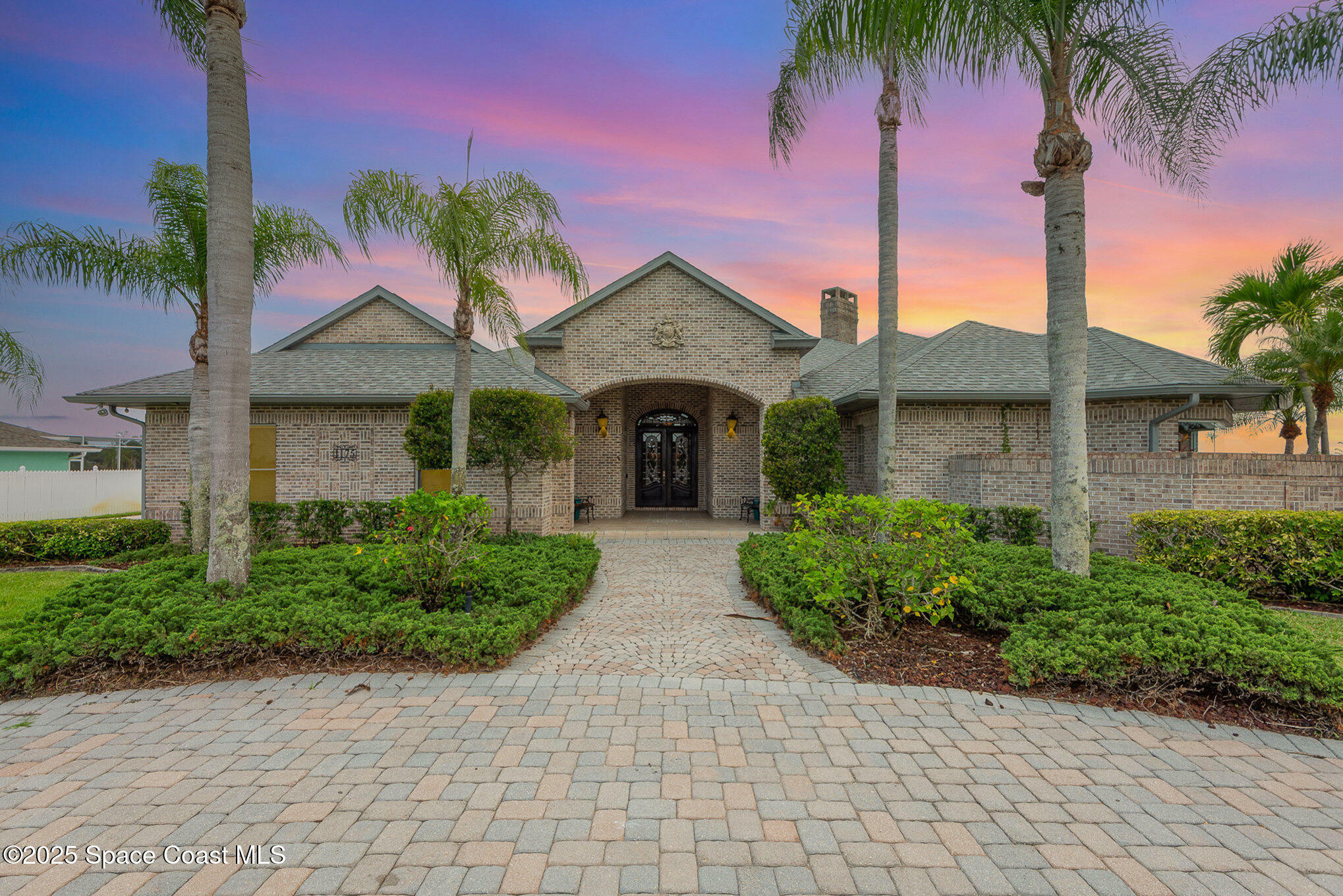 Property Photo:  1175 Tuckaway Drive  FL 32955 