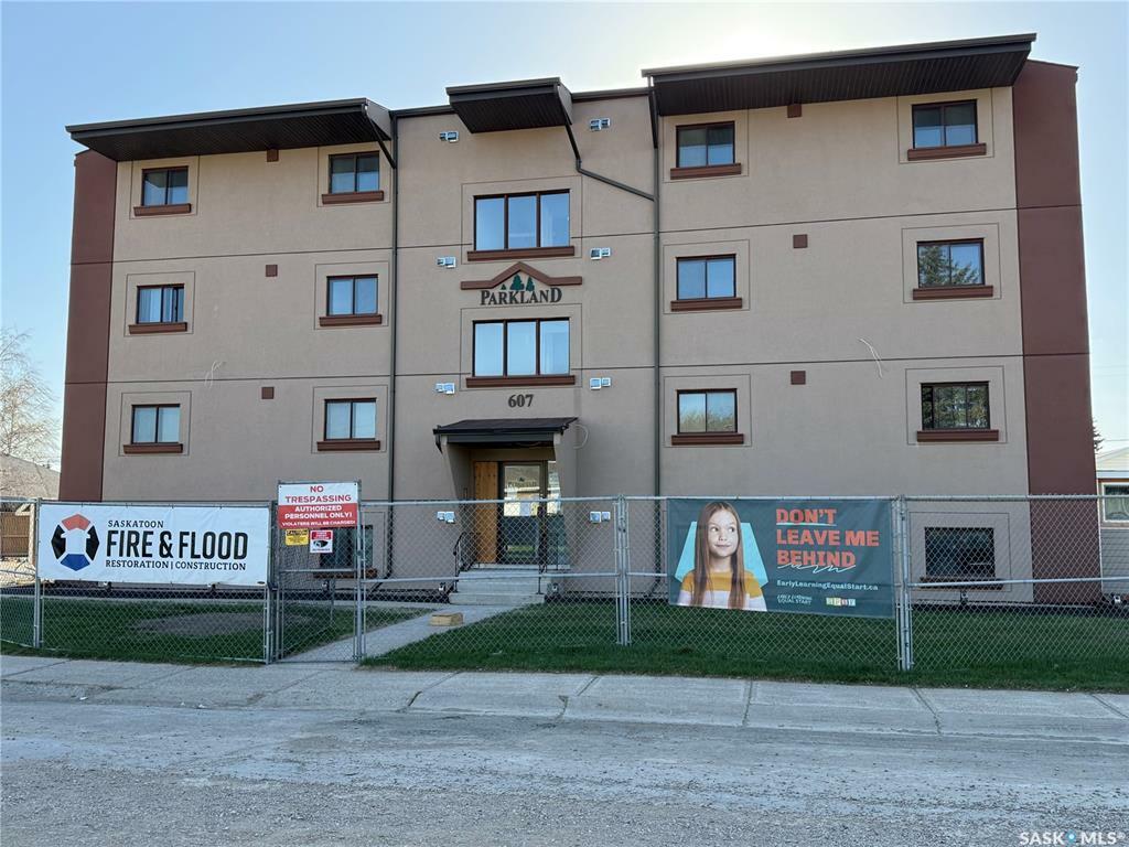 Property Photo: 607 10th Street 304 SK S0K 2A0
