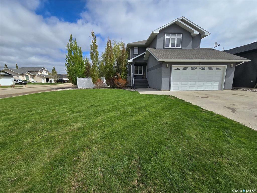 Property Photo: 721 Barber Crescent SK S4H 0B9