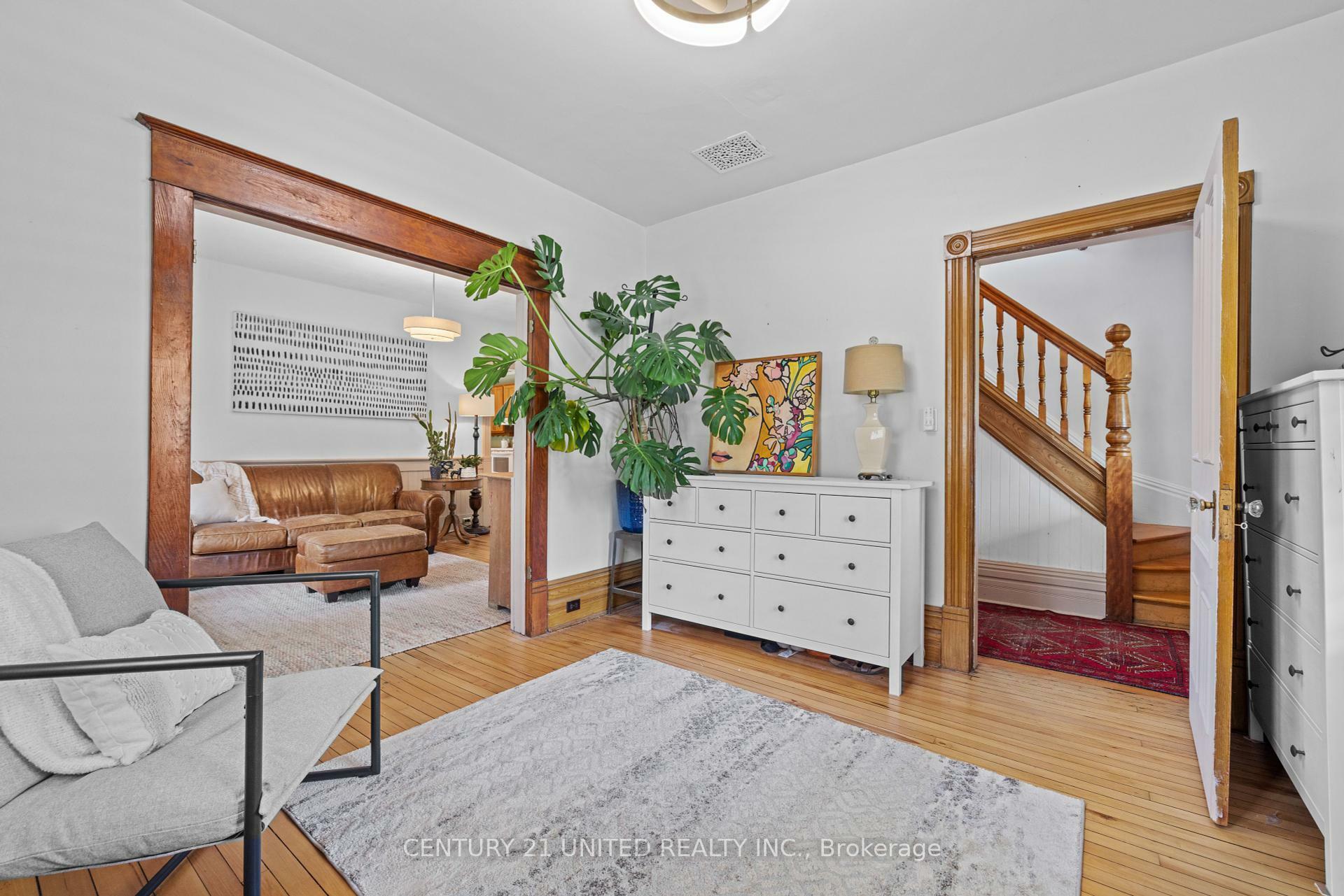 Property Photo: 172 Queen Street ON K0L 2H0