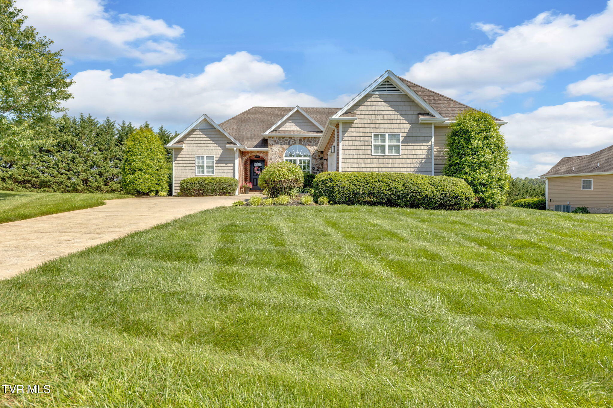 Property Photo: 1005 Rachels Way TN 37686