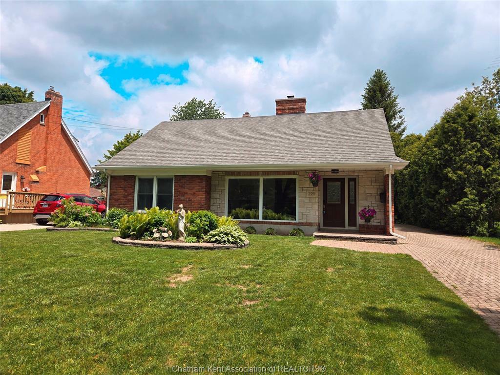 229 Elizabeth Street  Chatham ON N7L 2Y6 photo