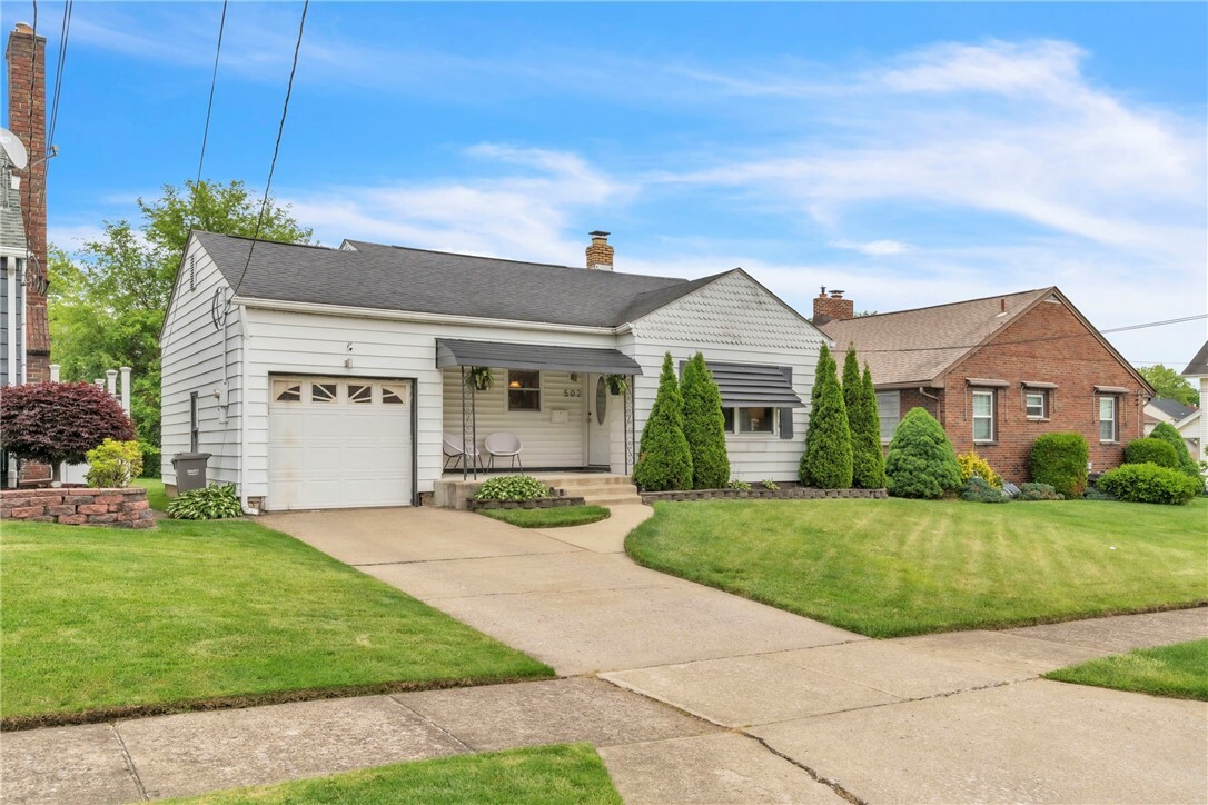 Property Photo: 502 Haig St PA 16117