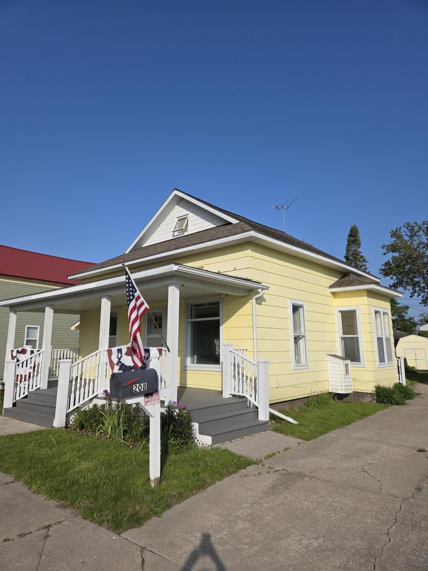 Property Photo:  208 S South D Street Street  MI 49721 
