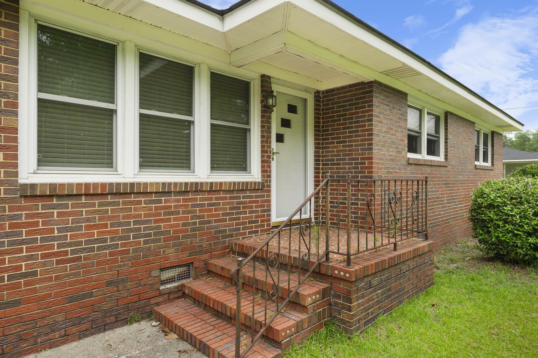 Property Photo: 504 Ann Drive SC 29809