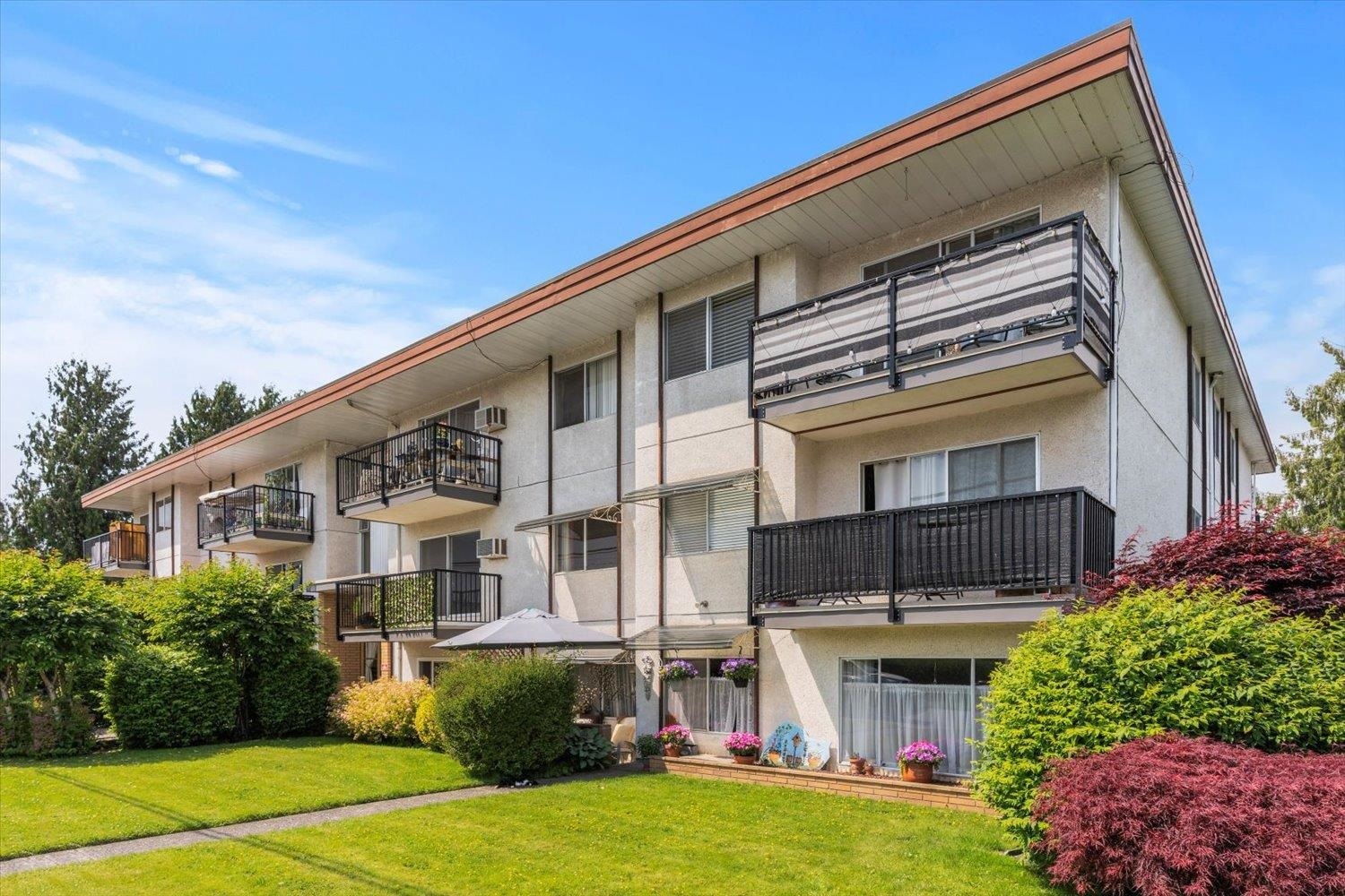 Property Photo:  46165 Gore Avenue 205  BC V2P 1Z9 