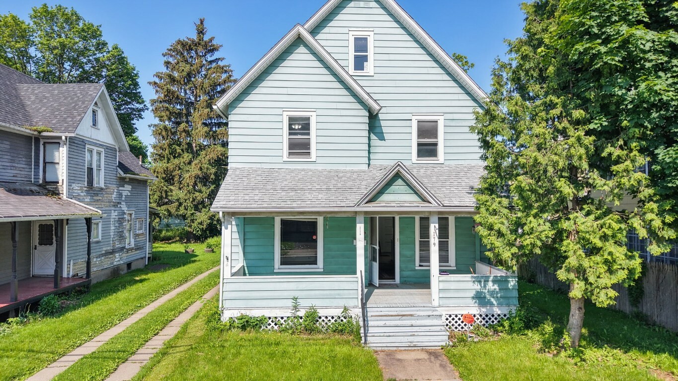 Property Photo:  179 W End Avenue  NY 13905 