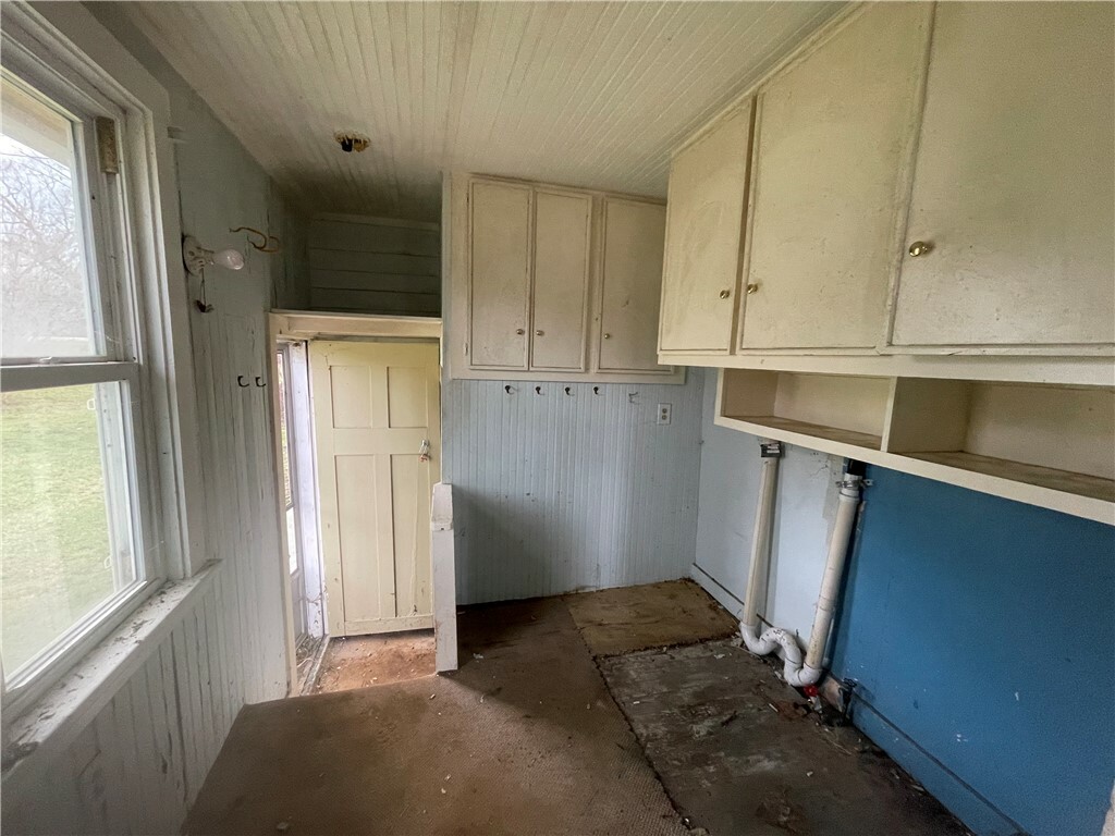 Property Photo: 6235 E Avon Lima Road NY 14414