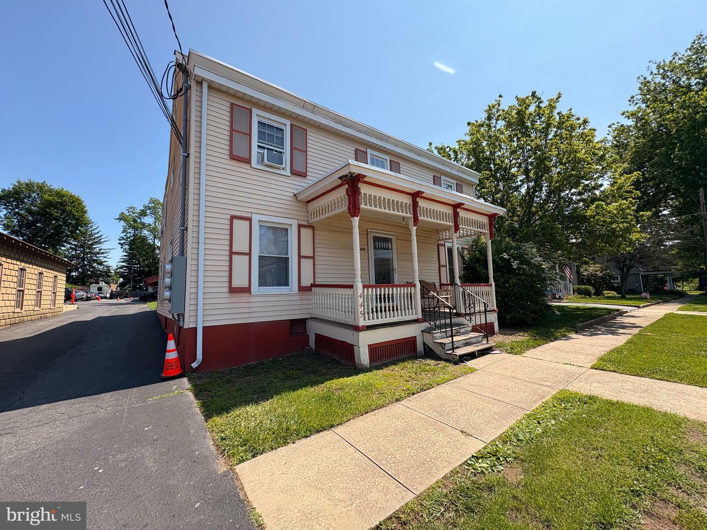 Property Photo:  445 Ellisdale Road  NJ 08515 