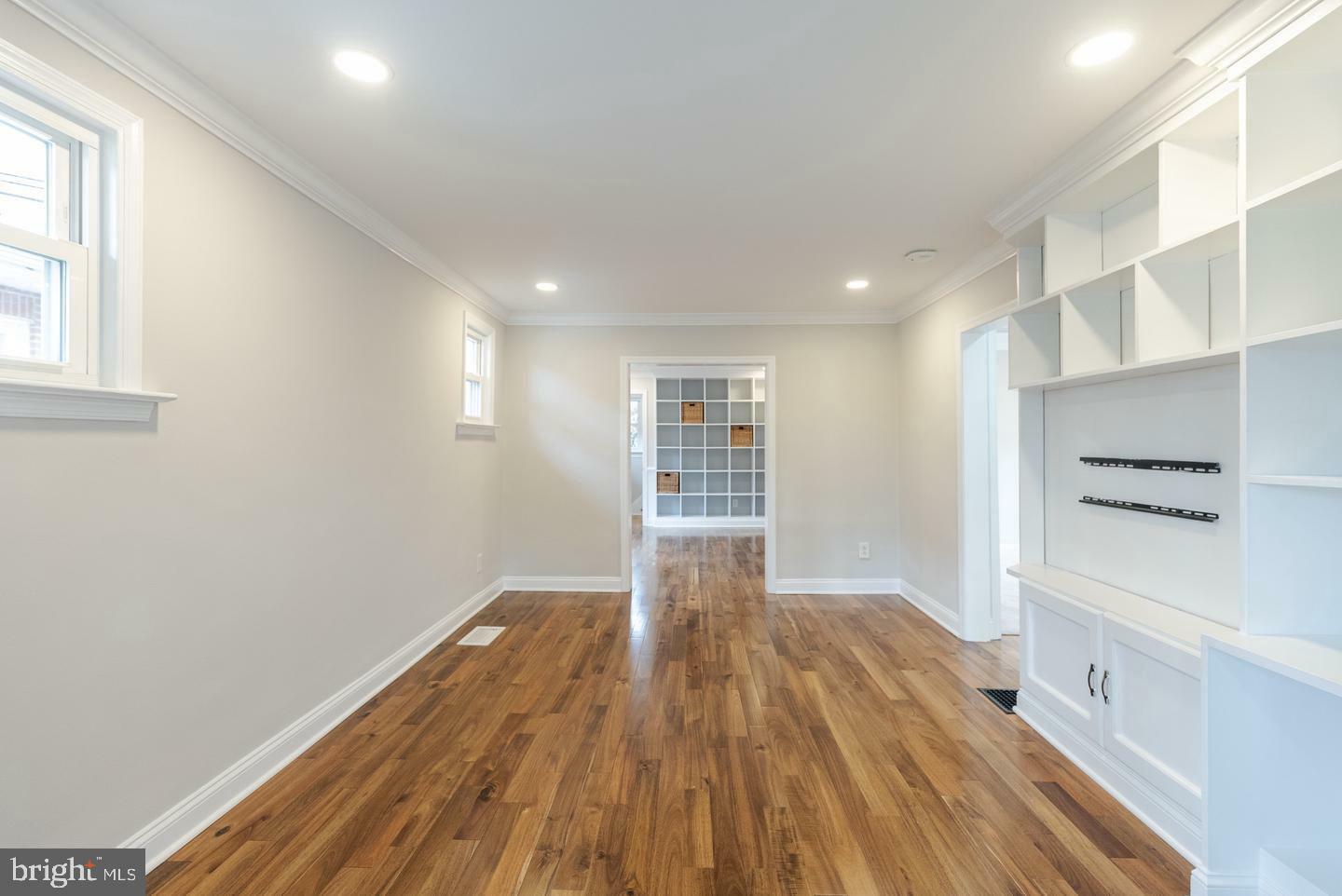 Property Photo: 22 W 6th Avenue NJ 08078