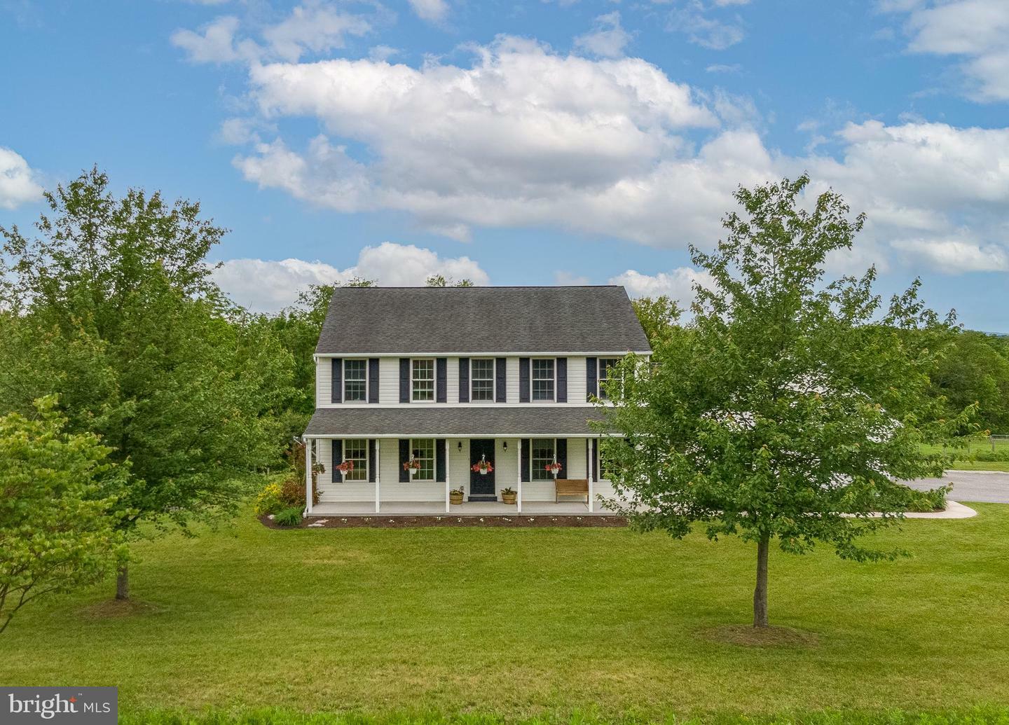 Property Photo:  38 Seiger Lane  PA 19555 