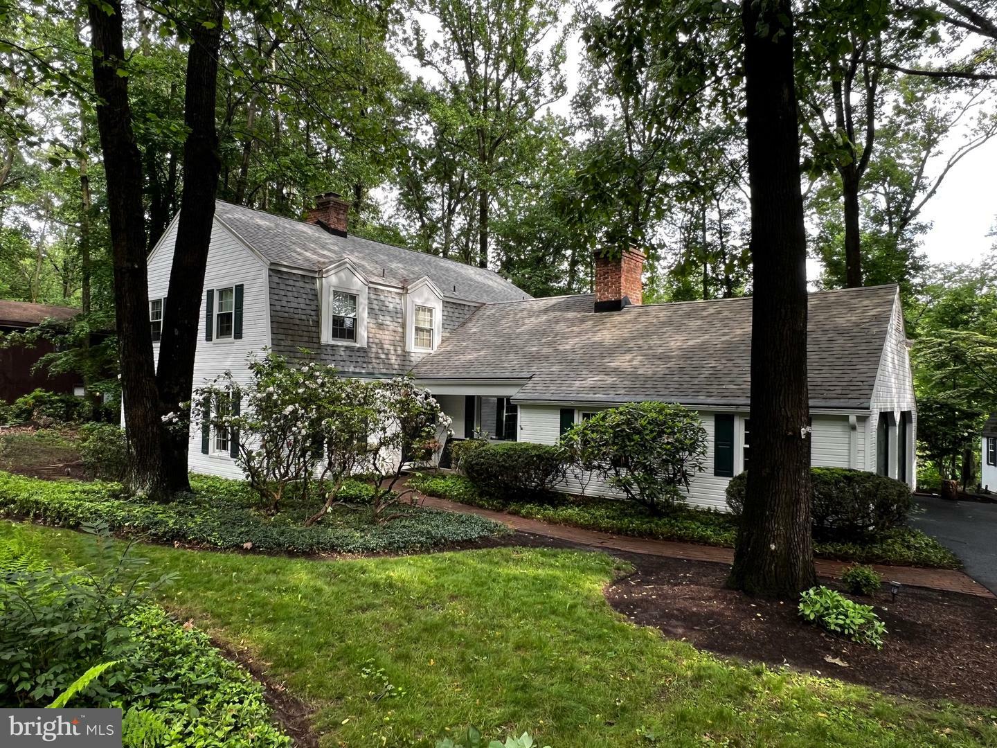 Property Photo:  46 Woodbine Drive  PA 17033 