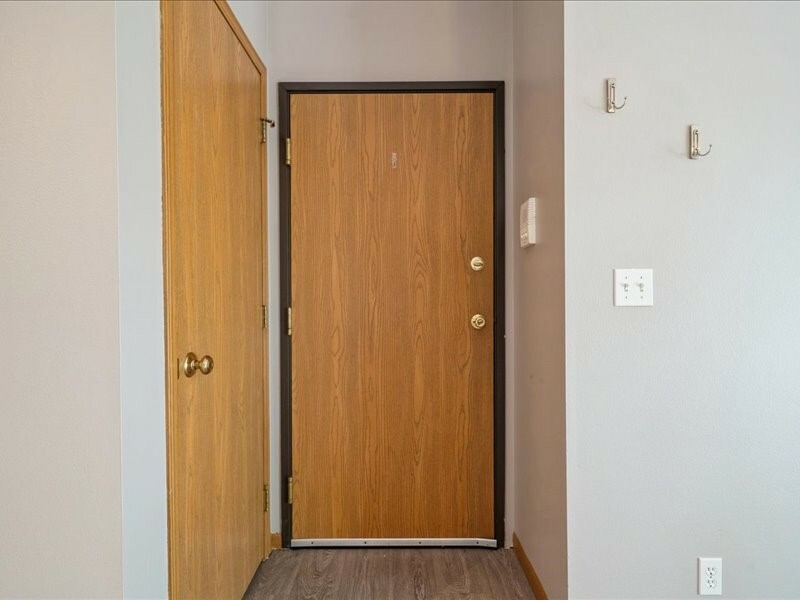 Property Photo: 4619 1st Avenue 9 IA 52404