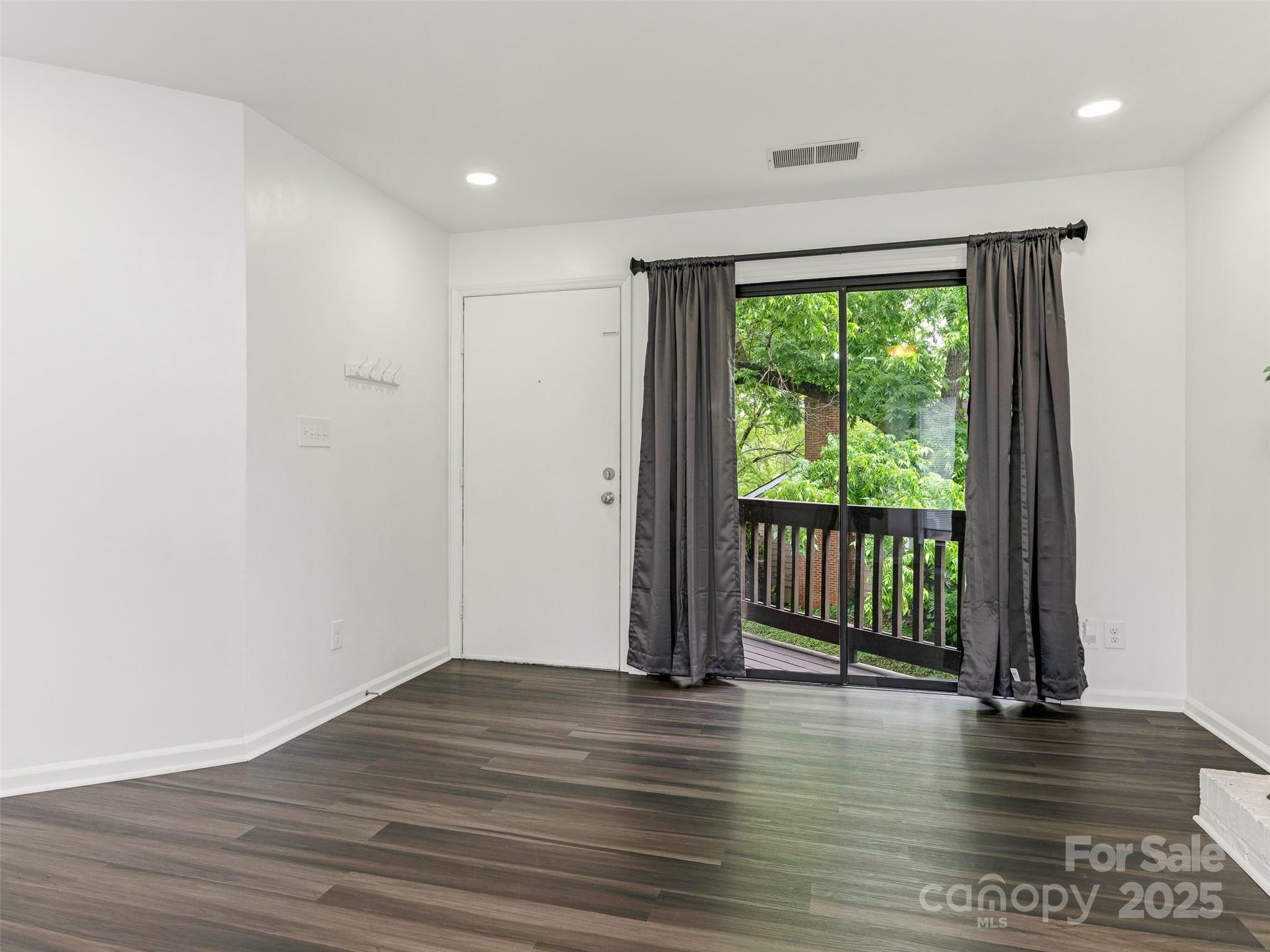 Property Photo: 8183 Cedar Glen Drive NC 28212
