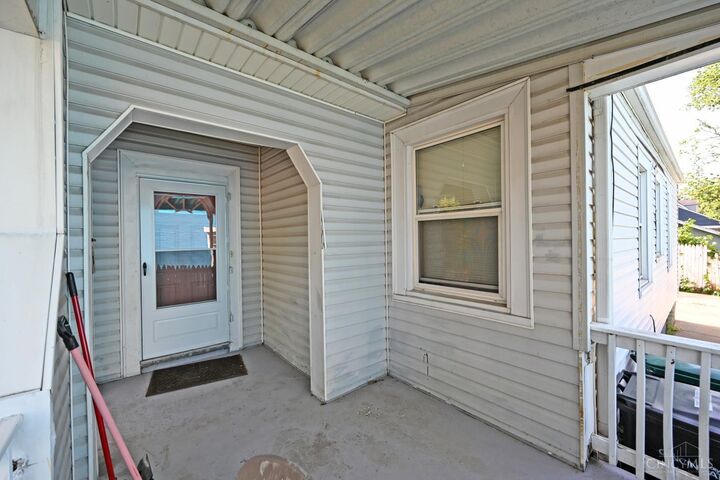 Property Photo: 1407 Regent Avenue OH 45237