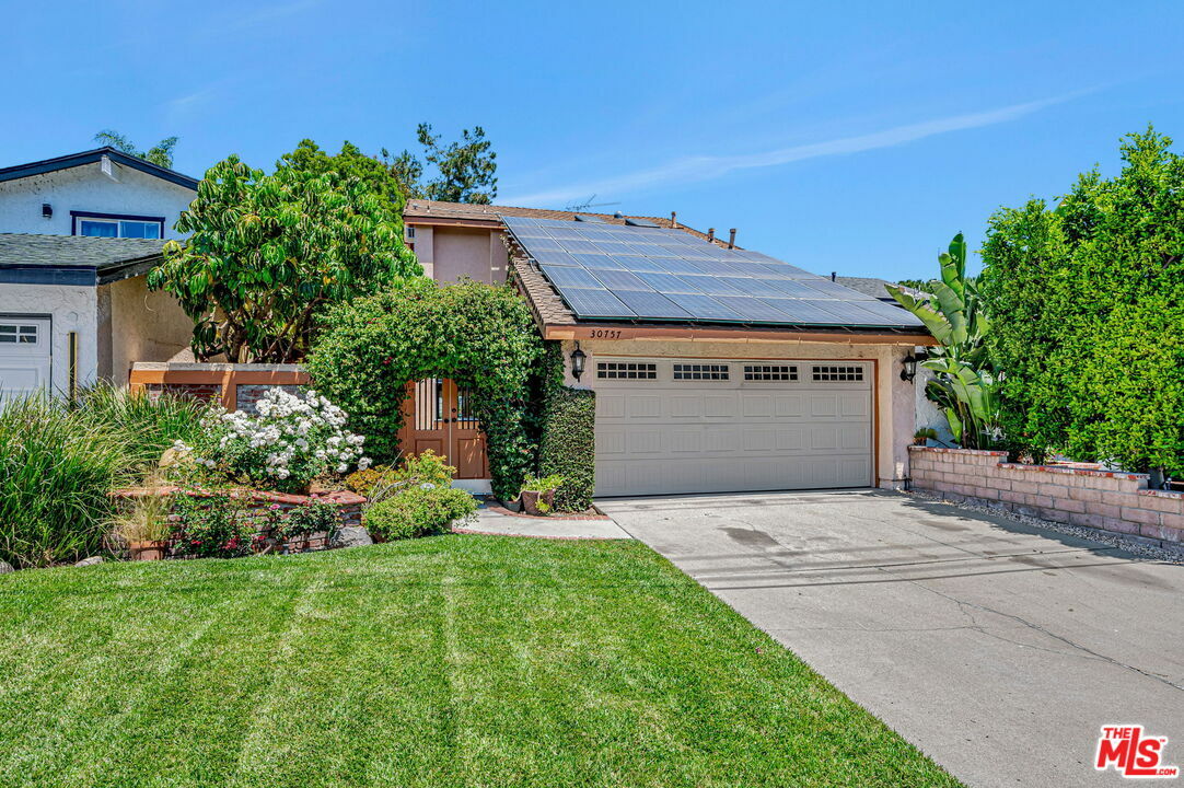 Property Photo:  30757 Canwood St  CA 91301 
