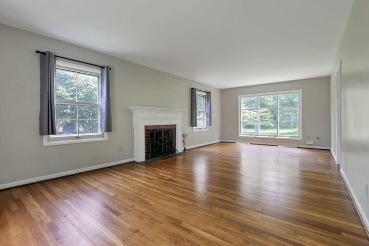 Property Photo:  498 Marion Manor Woods  OH 43055 