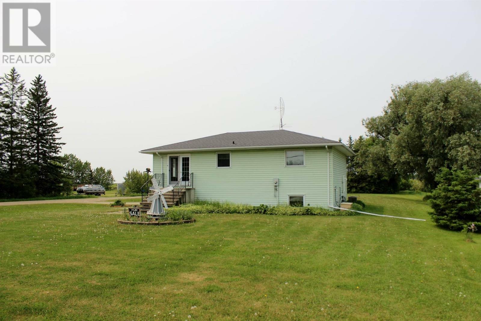 Property Photo:  8 Campbell St  ON P0W 1N0 