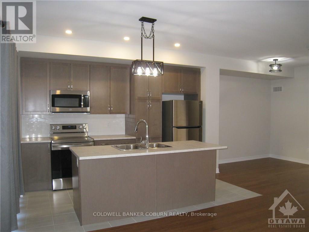 Property Photo: 114 Patchell Place ON K0G 1J0