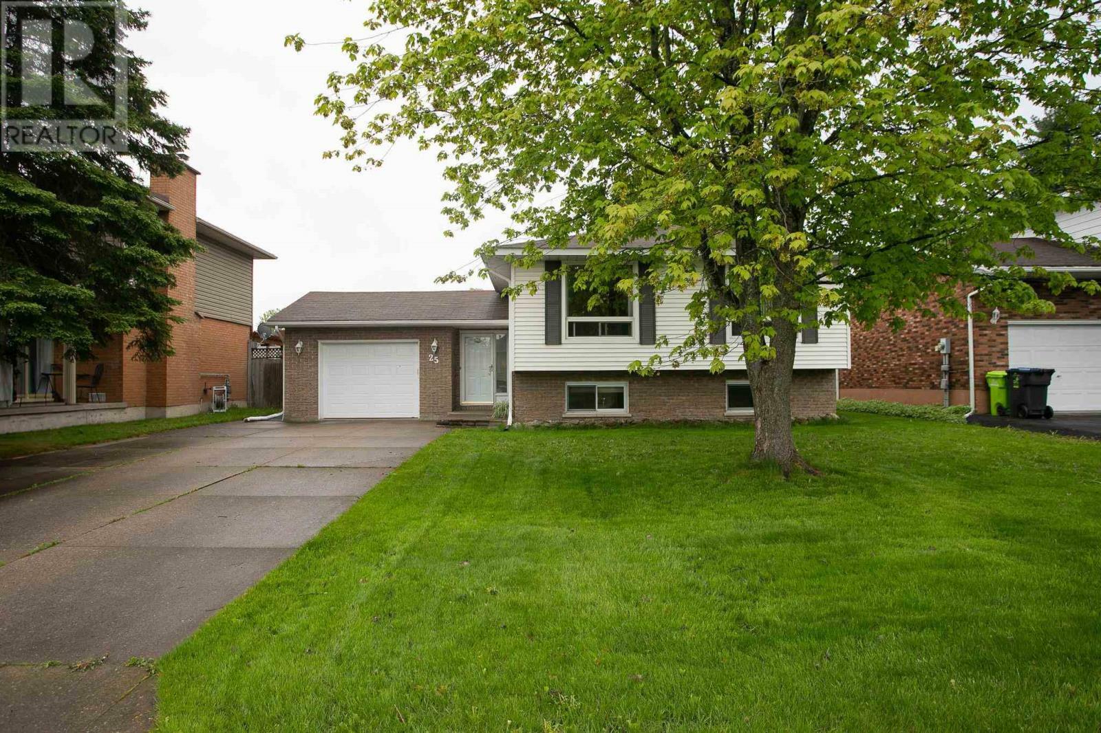 Property Photo: 25 Healy St ON P6A 6C1