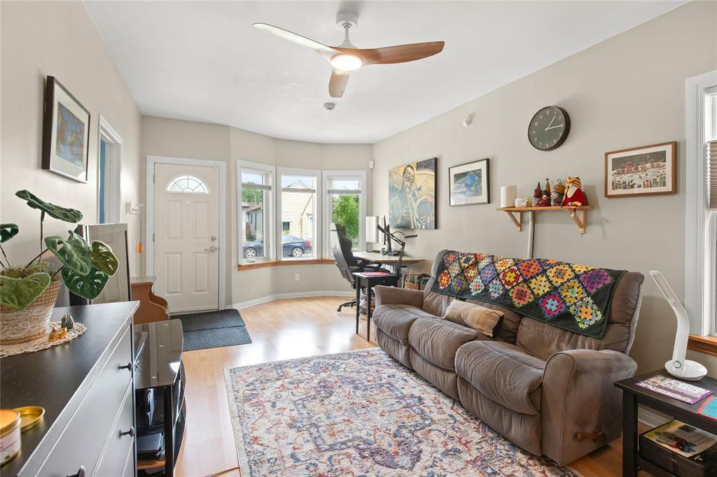 Property Photo: 456 Tweed Avenue MB R2L 0V9