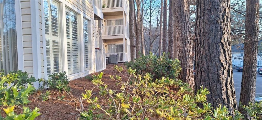 Property Photo: 1638 Raleigh Circle GA 30067