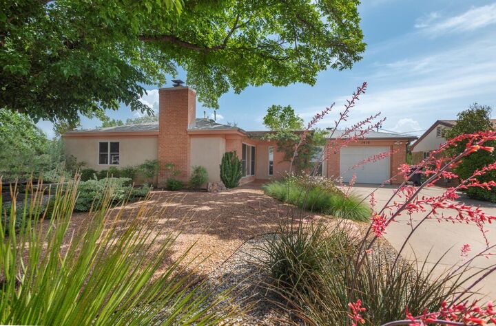 1416 Bryn Mawr Drive NE  Albuquerque NM 87106 photo