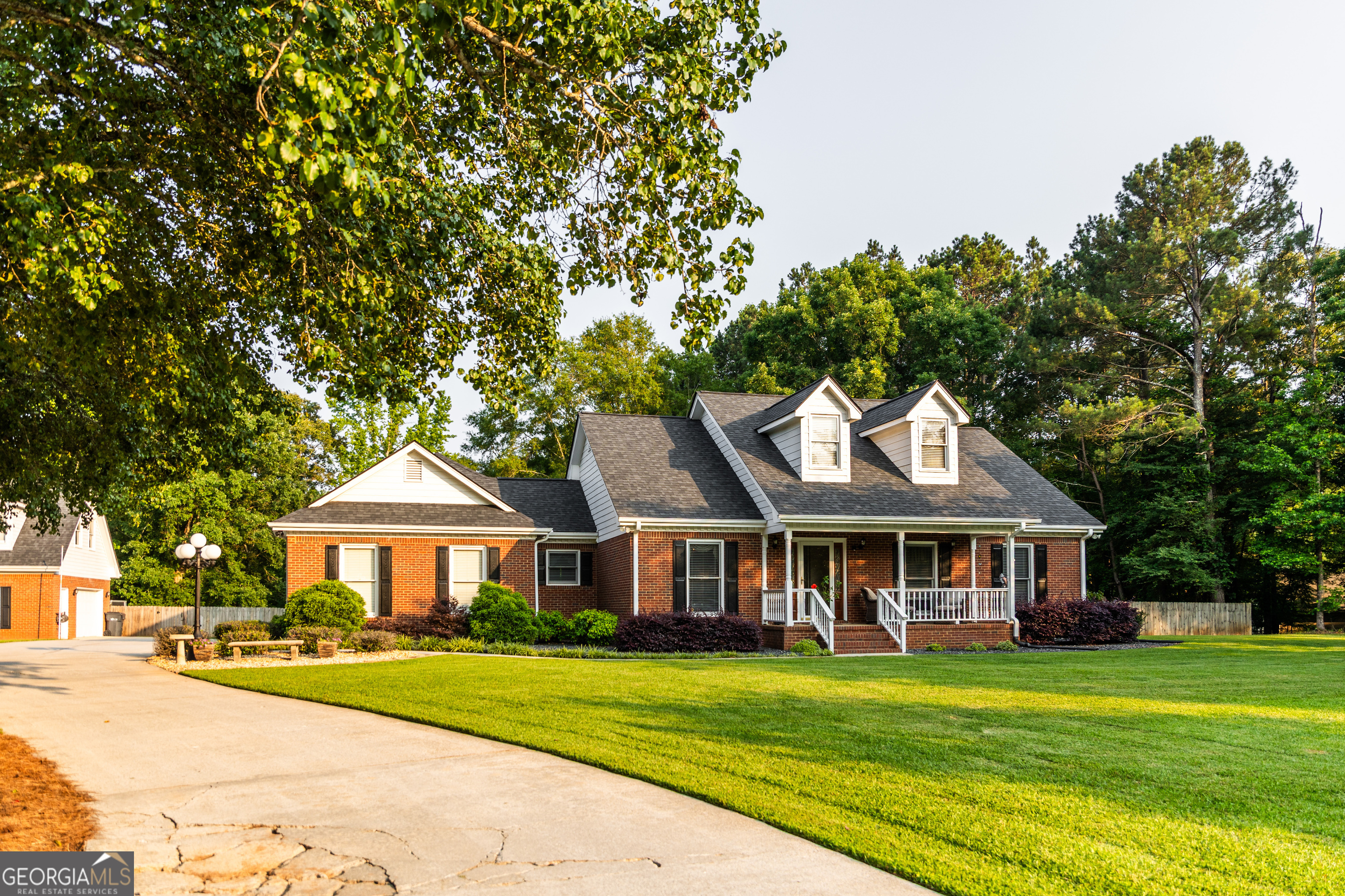Property Photo: 30 Carolyn Court GA 30025
