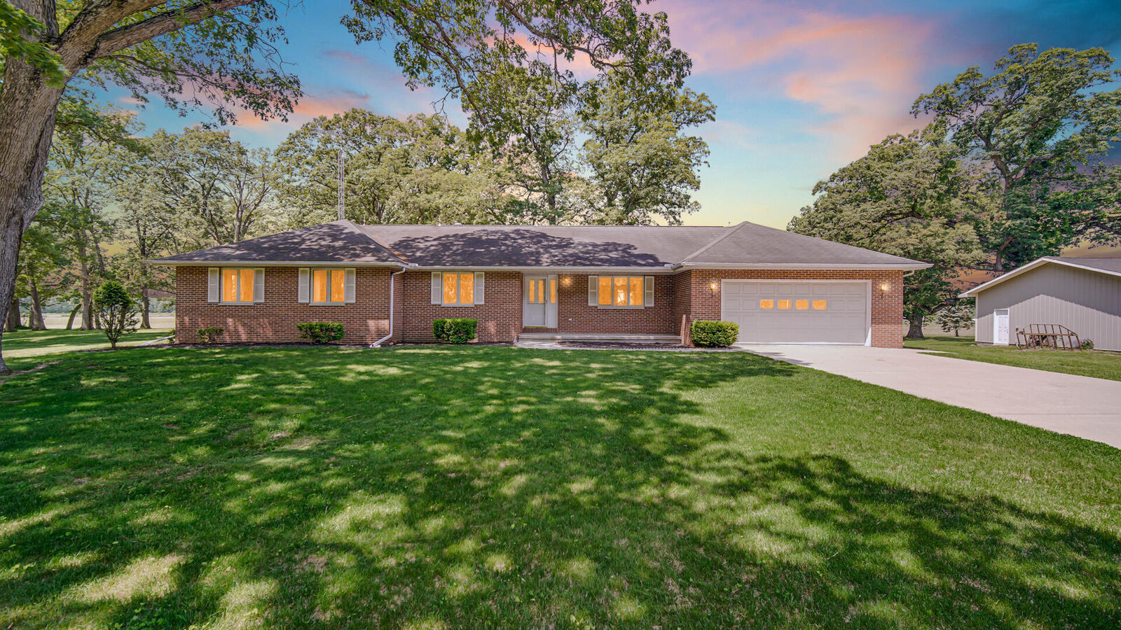 Property Photo:  8135 S 600  IN 46960 