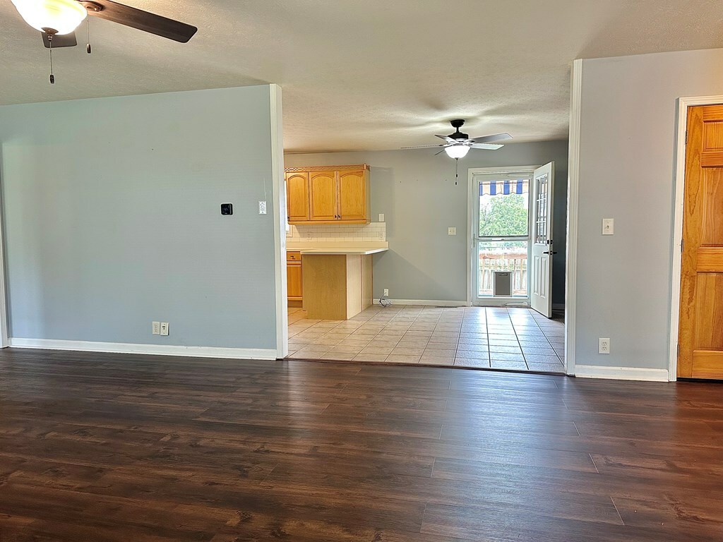 Property Photo: 1137 Rosemount Rd OH 45662