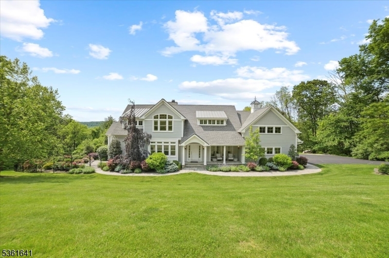 Property Photo: 7 Shenandoah Ct NJ 07830