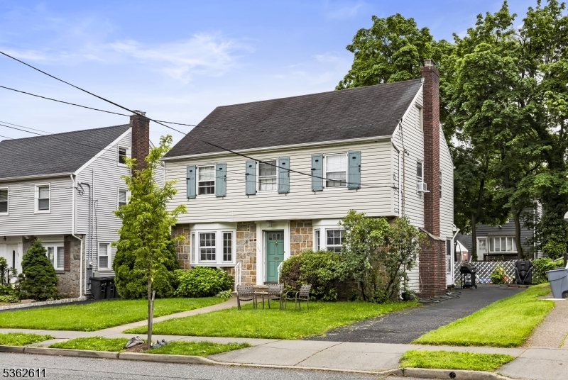 Property Photo:  403 South Pkwy  NJ 07014 