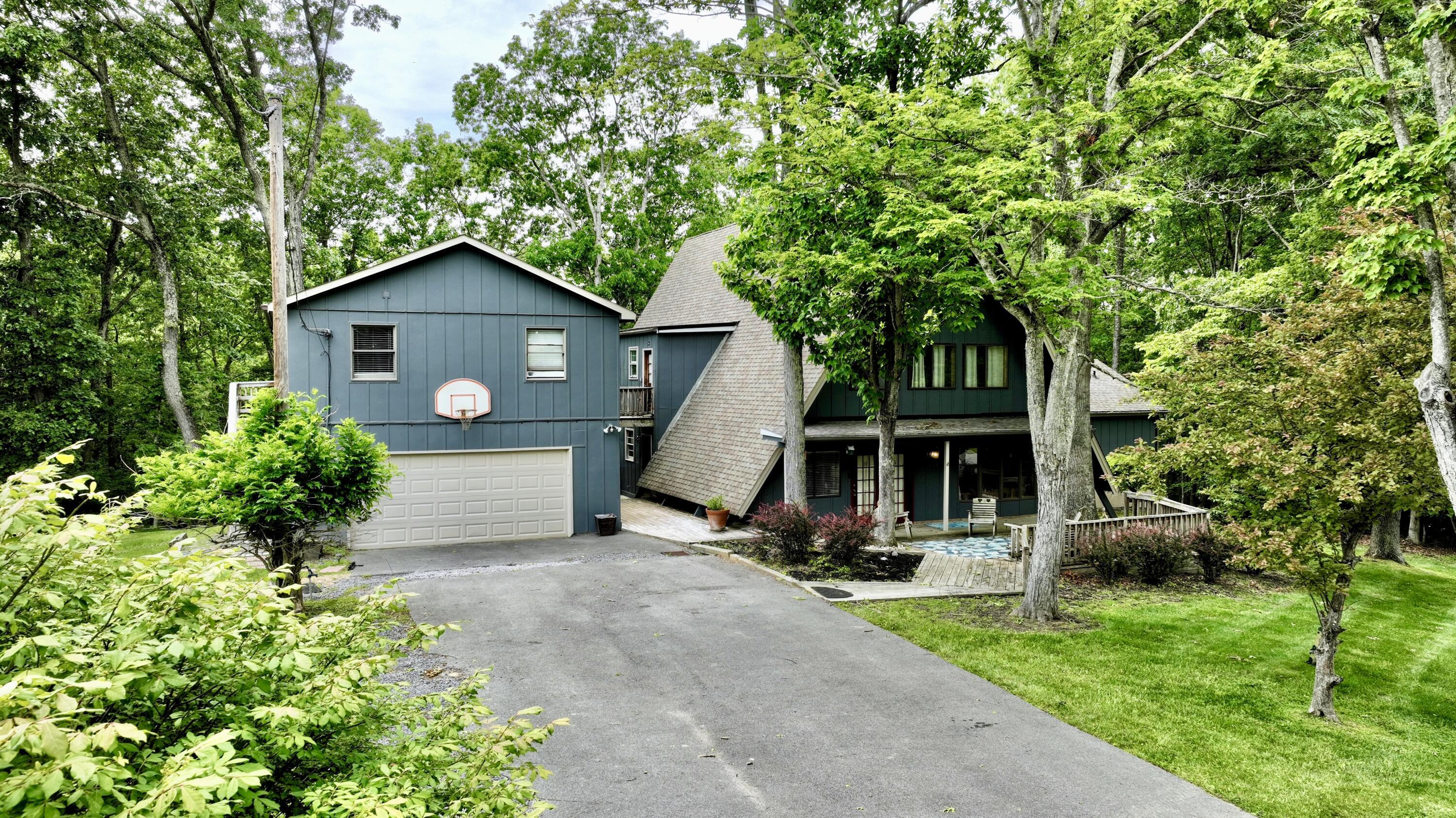 Property Photo: 236 Mackle Pt WV 24901