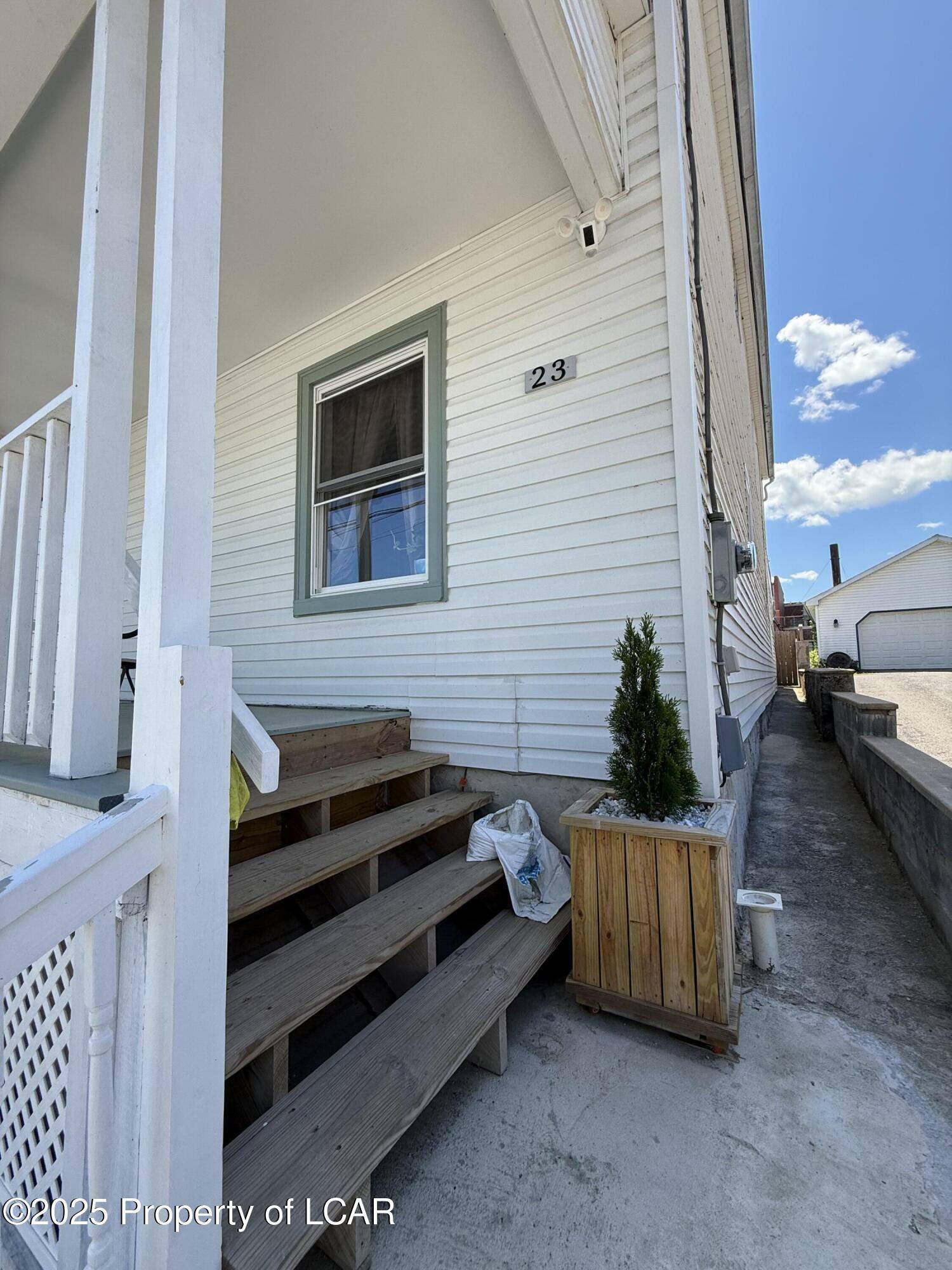 Property Photo: 23 Franklin Street PA 18651
